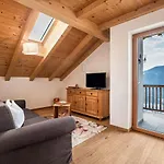 Wernerhof Rosengarten アパート サン・ジェネージオ・アテジーノ