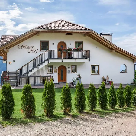 Wernerhof Rosengarten *
